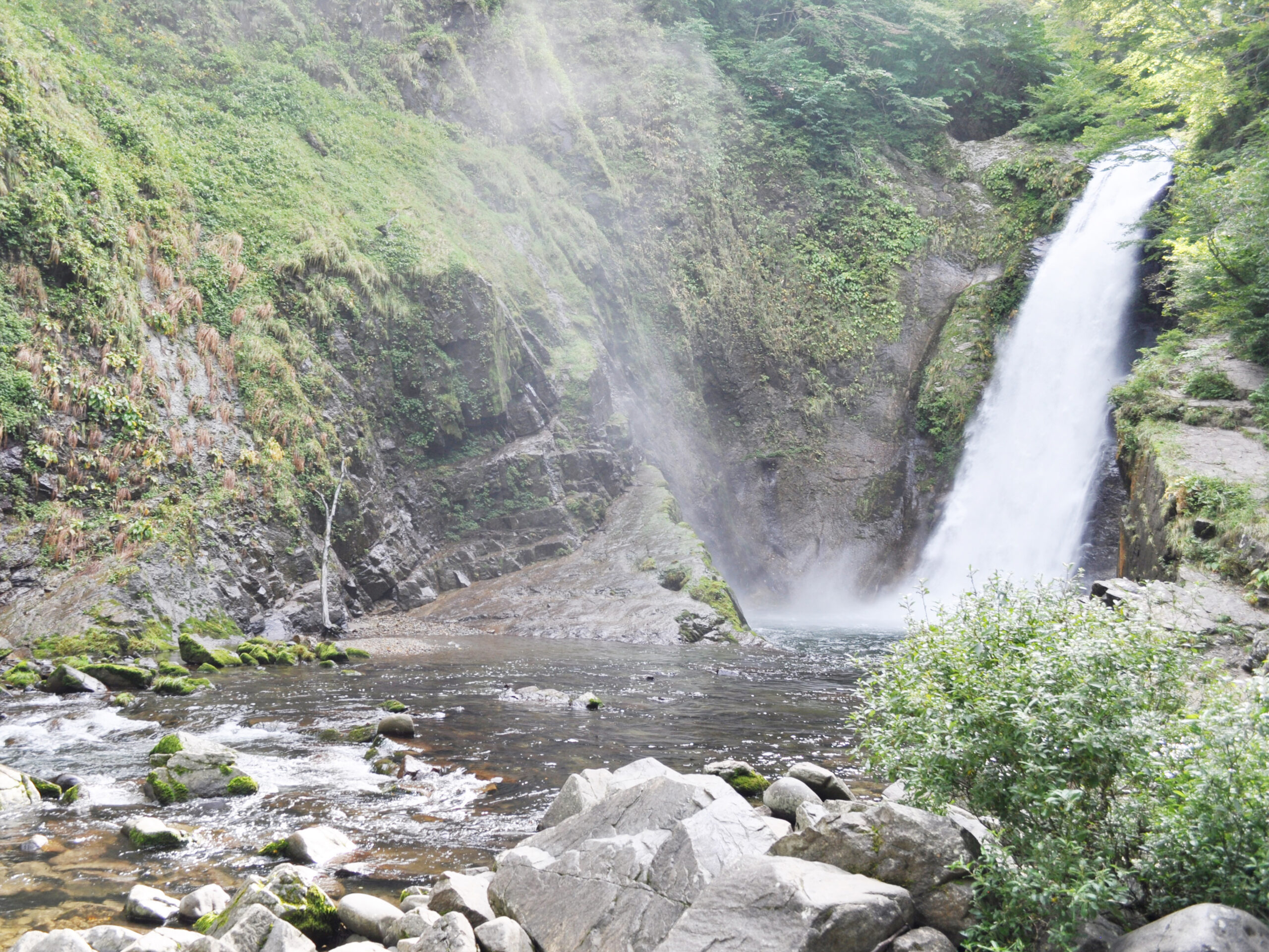 akiu_waterfall